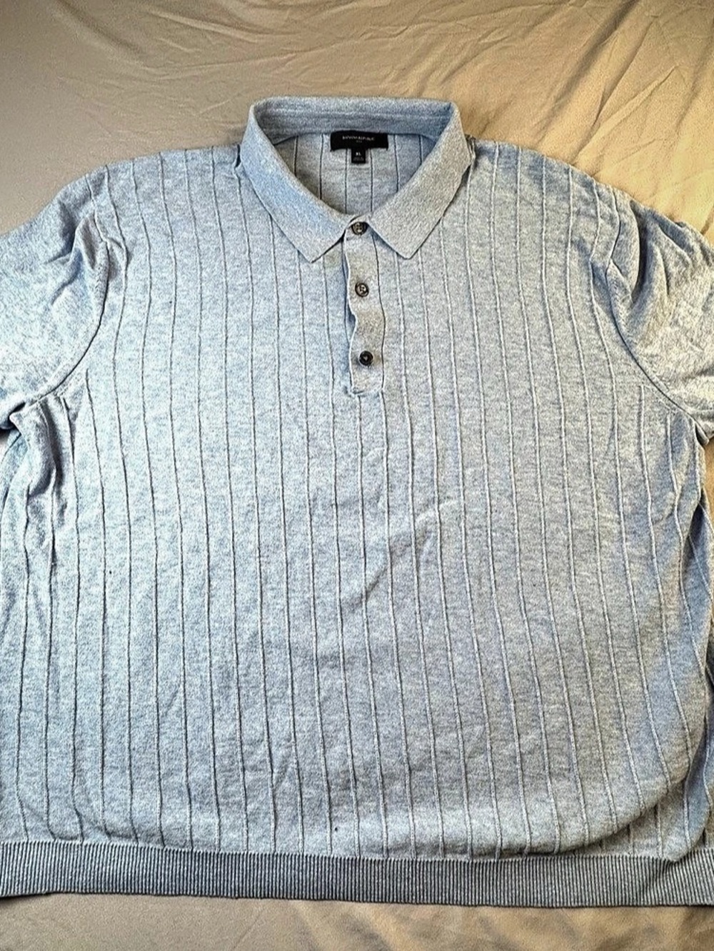 Banana Republic Men's Blue Ribbed Polo Size XL
